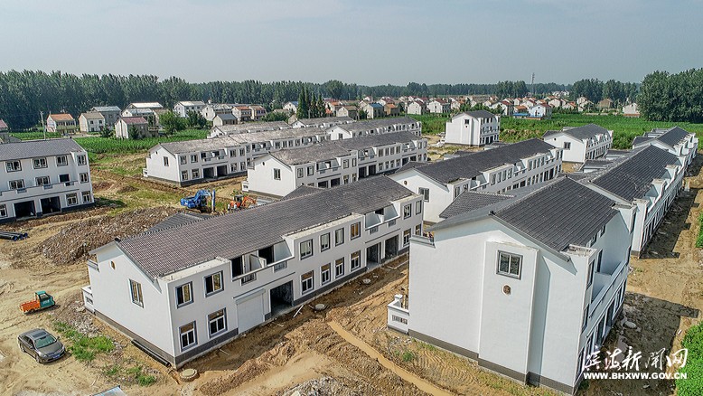 建設(shè)中的坎北街道長法村農(nóng)民集中居住點