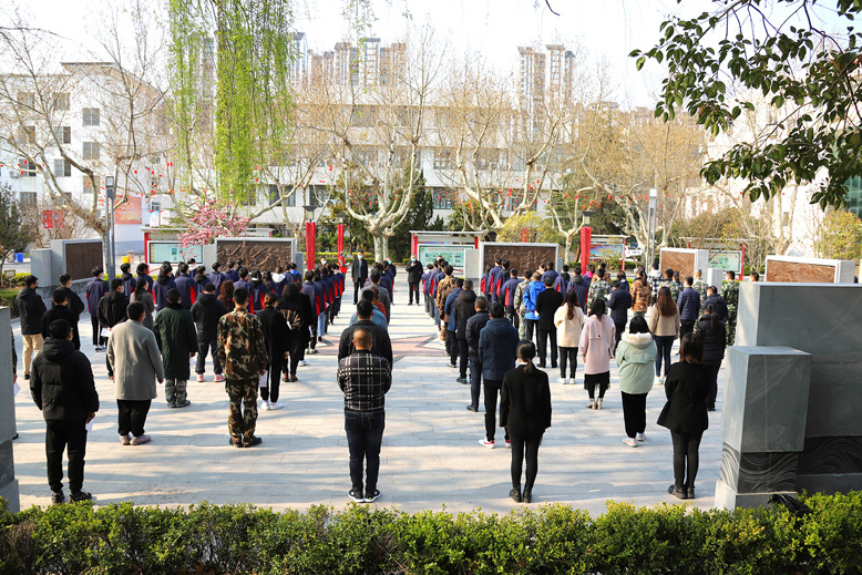 “舜臣園”里祭英烈